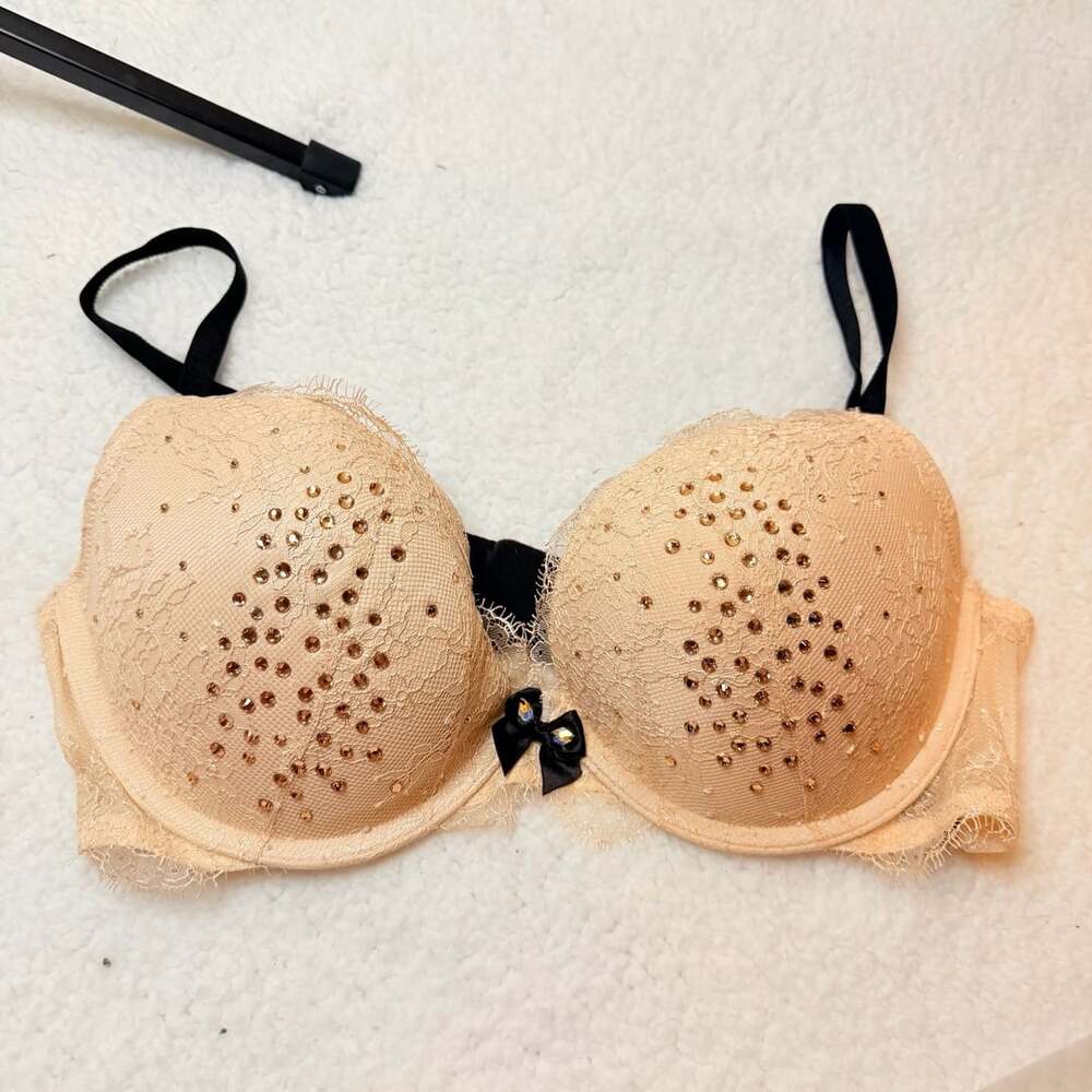 Victoria's Secret Push-Up Bra Size 34D Rhinestone Lace
